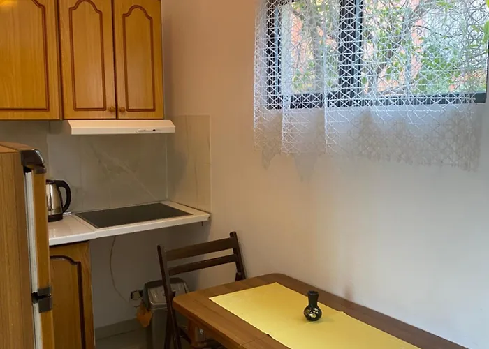 Rubin-cosy With A Garden & Patio Vila *