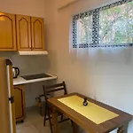 Rubin-cosy With A Garden & Patio Villa *