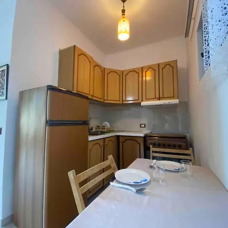 Rubin-cosy With A Garden & Patio Villa