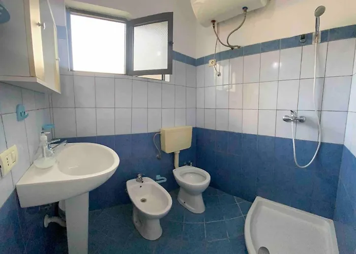 Rubin-cosy With A Garden & Patio Villa *